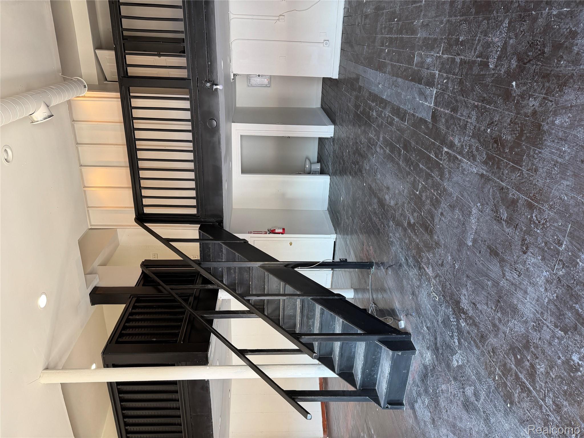 Commercial Lease in Detroit 3