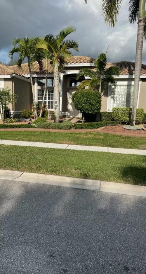 9151 Caserta St, Lake Worth, FL, 33467-5216 | Card Image