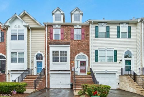 234 Terrace Lake Dr, Butler, NJ, 07405-3254 | Card Image