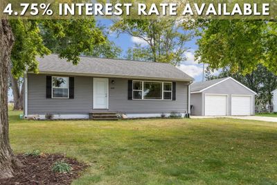 535 Freeseway Drive, House other with 4 bedrooms, 2 bathrooms and null parking in Robins IA | Image 1