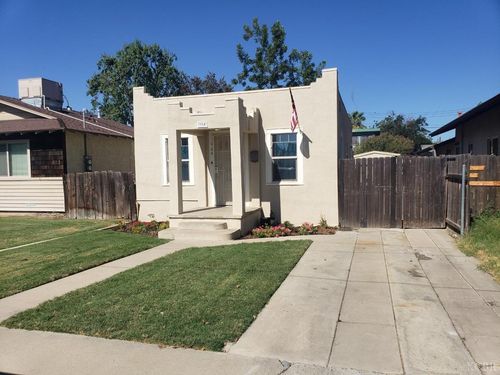 904 Kaweah St, Hanford, CA, 93230-3635 | Card Image