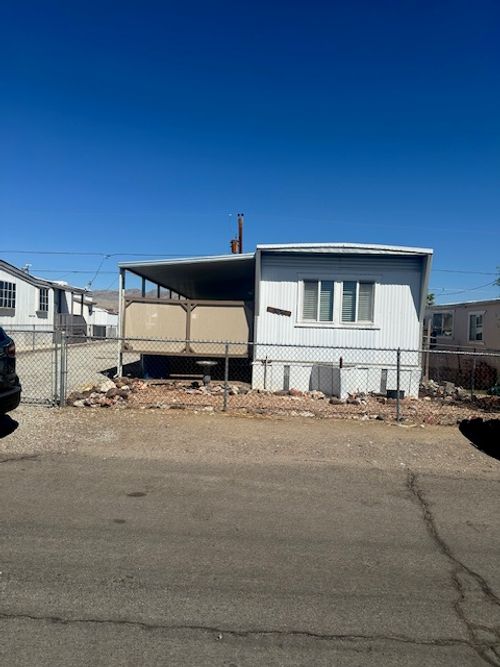 2105 Hermosa Dr, Bullhead City, AZ, 86442-5552 | Card Image