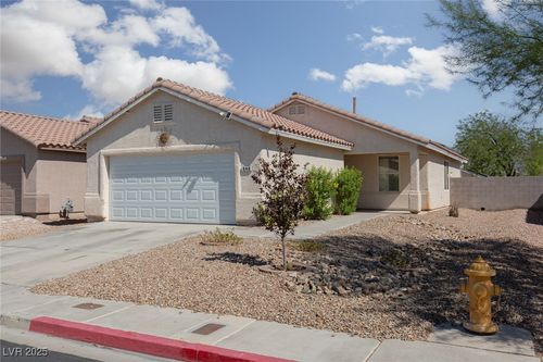 648 Carlos Julio Ave, North Las Vegas, NV, 89031-7990 | Card Image
