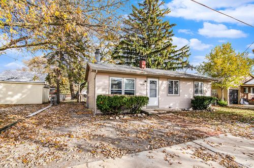 35381 Dern Dr, Rockwood, MI, 48173-9671 | Card Image