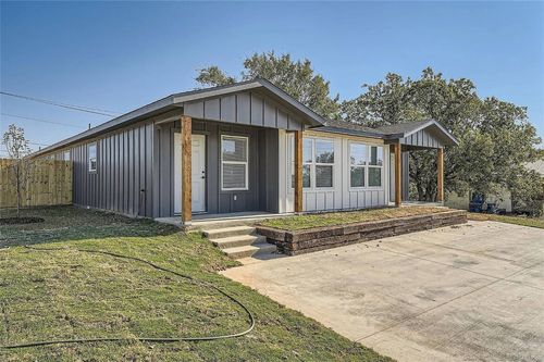 bldg-109-109 Fisher St, Elgin, TX, 78621-3501 | Card Image
