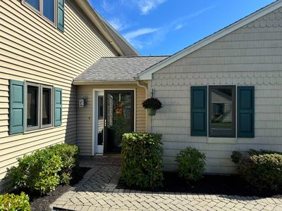 8 Hampton Towne Estates, Condo with 2 bedrooms, 1 bathrooms and null parking in Hampton NH | Image 2