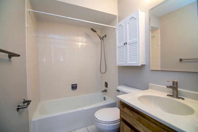 APT-3D - 9960 Franchesca Ct, Condo with 2 bedrooms, 2 bathrooms and 2 parking in Orland Park IL | Image 13