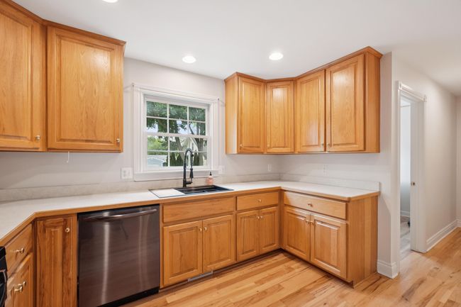 506 Renshaw St, House other with 3 bedrooms, 3 bathrooms and null parking in Rochester MI | Image 15