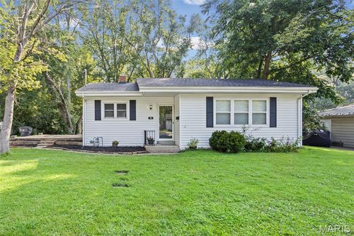 30 Apple Tree Ln, Belleville, IL, 62221-6222 | Card Image
