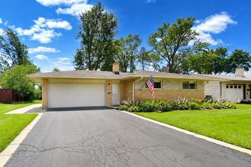 301 Lance Dr, Des Plaines, IL, 60016-2627 | Card Image