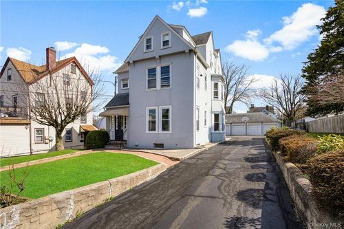 1r-10 Lafayette St, New Rochelle, NY, 10805-3925 | Card Image
