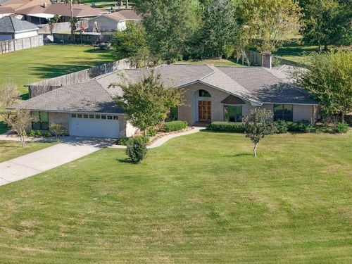 512 Orchard Dr, Lake Charles, LA, 70605-4450 | Card Image