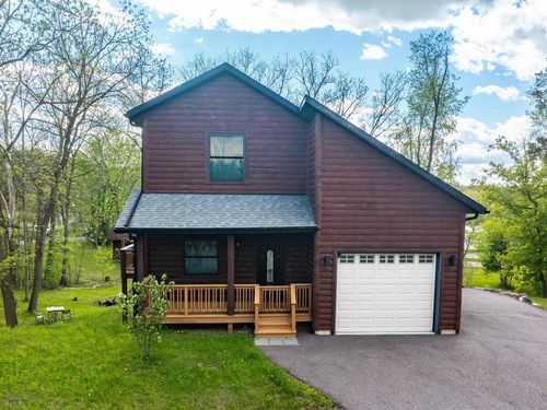 S5731 Devils Lake Pkwy, Baraboo, WI, 53913-8846 | Card Image