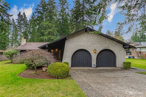 2812 164th Avenue Ne, Bellevue, WA, 98008 | Card Image