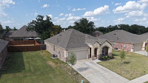 1221 Pistachio Dr, Azle, TX, 76020-3299 | Card Image