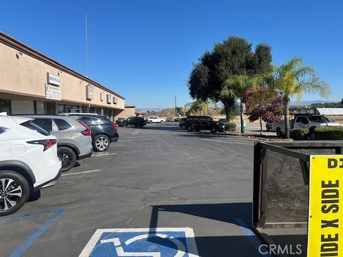 24609 Arch St, Newhall, CA, 91321-1111 | Card Image
