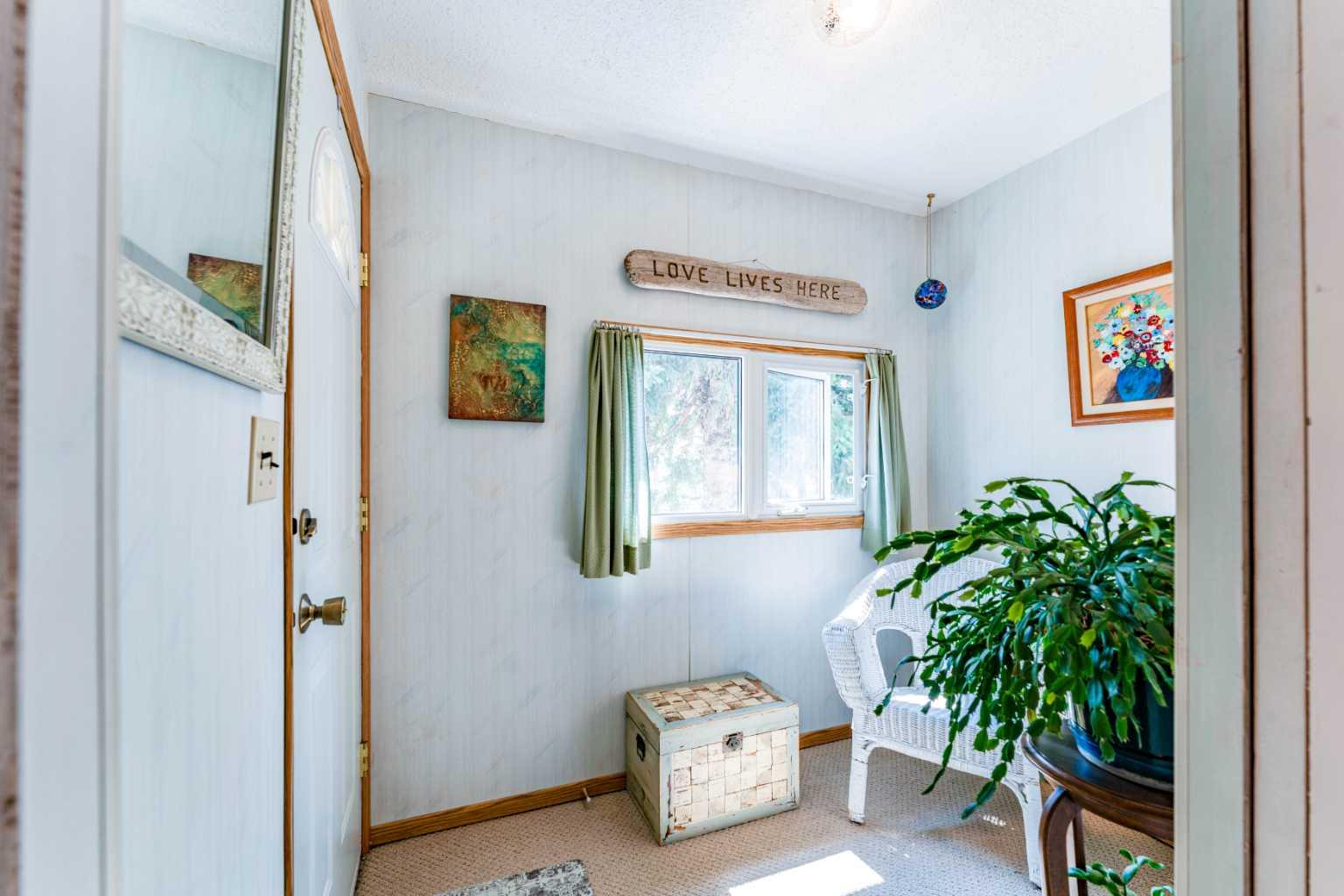 Residential in Pincher Creek 4