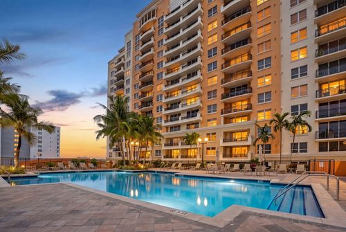 1601-3232 Coral Way, Miami, FL, 33145-3184 | Card Image