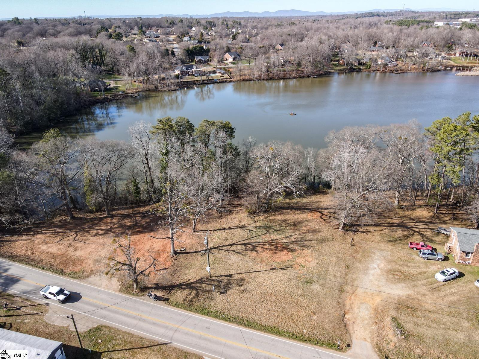Land in Duncan 4