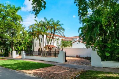 5309 Alhambra Cir, House other with 5 bedrooms, 4 bathrooms and null parking in Coral Gables FL | Image 1