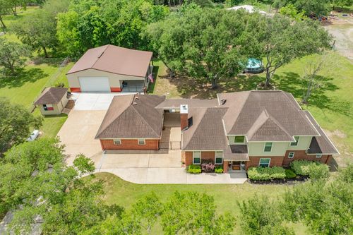 5620 County Road 166, Alvin, TX, 77511-7159 | Card Image