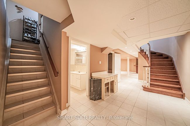 58 Helmsdale Ave, House other with 5 bedrooms, 4 bathrooms and 9 parking in Maple ON | Image 38