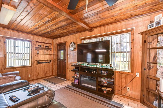 8320 Purvis Rd, House other with 3 bedrooms, 1 bathrooms and null parking in LITHIA FL | Image 7