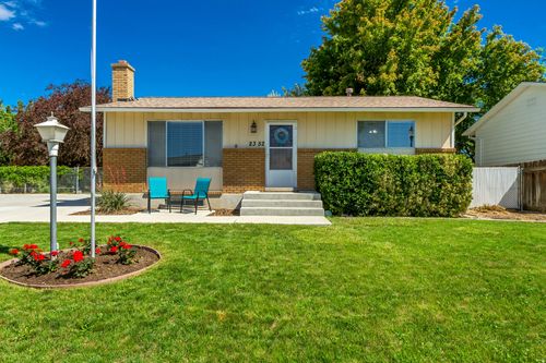 2352 W 7680 S, West Jordan, UT, 84084-3845 | Card Image