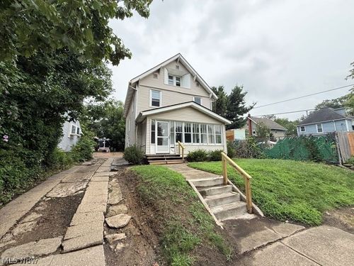 1467 Beardsley St, Akron, OH, 44301-2301 | Card Image