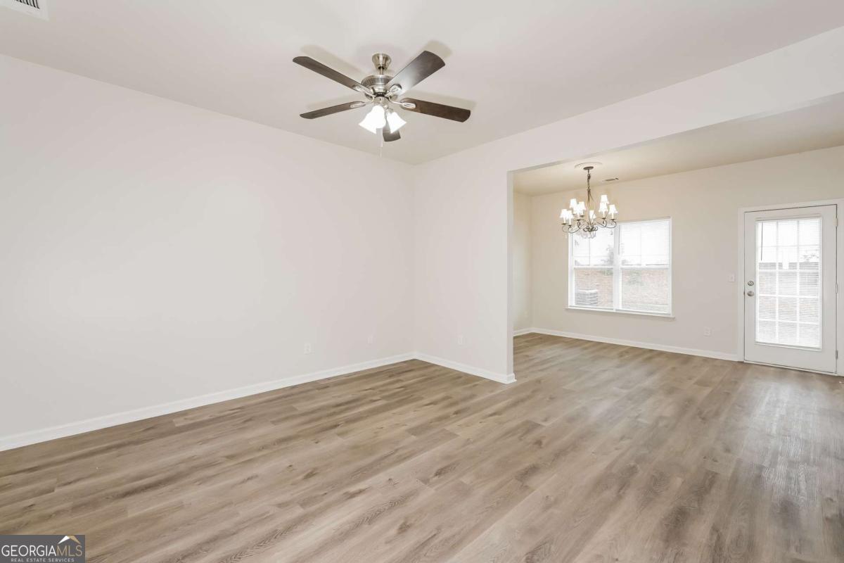 Residential in Oakwood 4