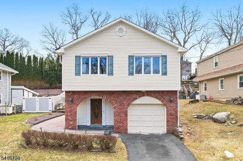 654 Succasunna Rd, Landing, NJ, 07850-1456 | Card Image