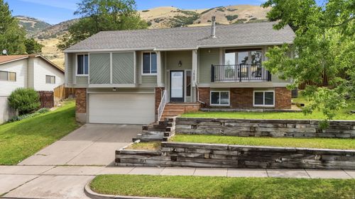 1560 Hills Cir, Bountiful, UT, 84010 | Card Image