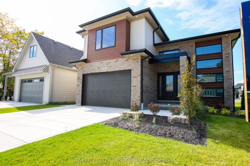 2613 Queen St, Mount Brydges, ON, N0L1W0 | Card Image