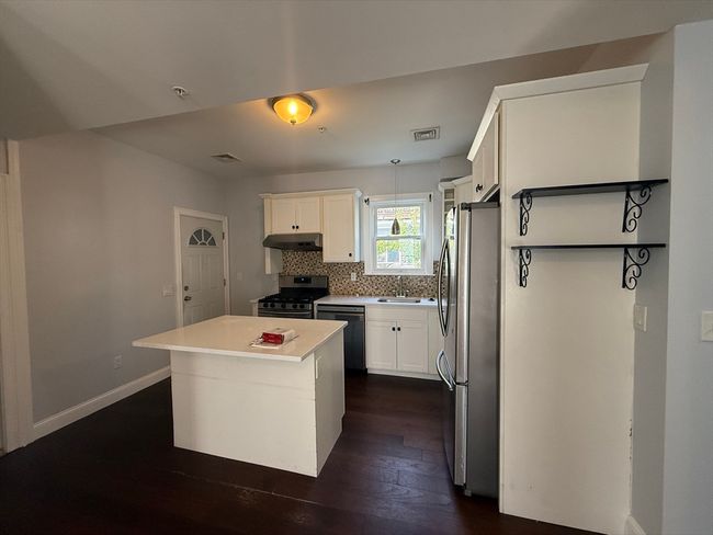 APT-1 - 21 S Sydney St, Condo with 3 bedrooms, 2 bathrooms and 1 parking in Boston MA | Image 8