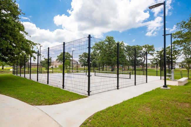 View of tennis court | Image 31