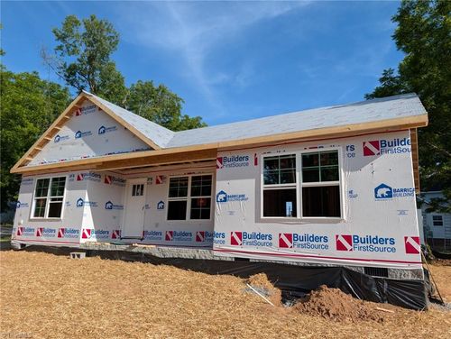 408 E Main Street, Yadkinville, NC, 27055 | Card Image