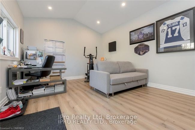 18 Station St, House other with 3 bedrooms, 2 bathrooms and 8 parking in Amaranth ON | Image 21
