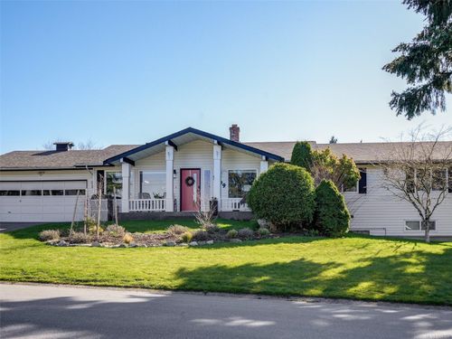 1099 Marin Park Dr, Brentwood Bay, BC, V8M1E8 | Card Image
