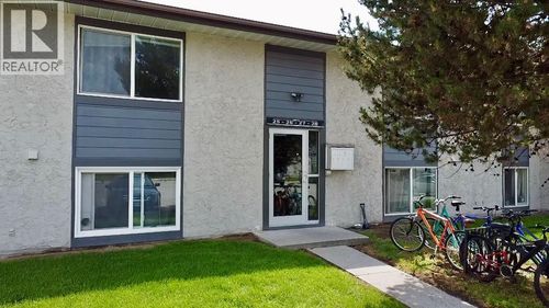 27-717 21st Ave N, Cranbrook, BC, V1C5T9 | Card Image