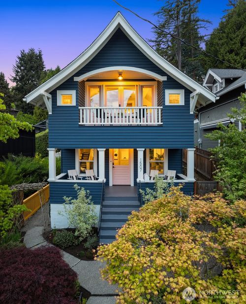 1507 Madrona Dr, Seattle, WA, 98122-3545 | Card Image