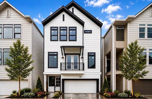 754 Curtin St, Houston, TX, 77018-2106 | Card Image