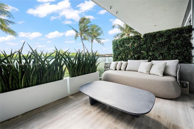 APT-201 - 321 Ocean Dr, Condo with 5 bedrooms, 6 bathrooms and null parking in Miami Beach FL | Image 19