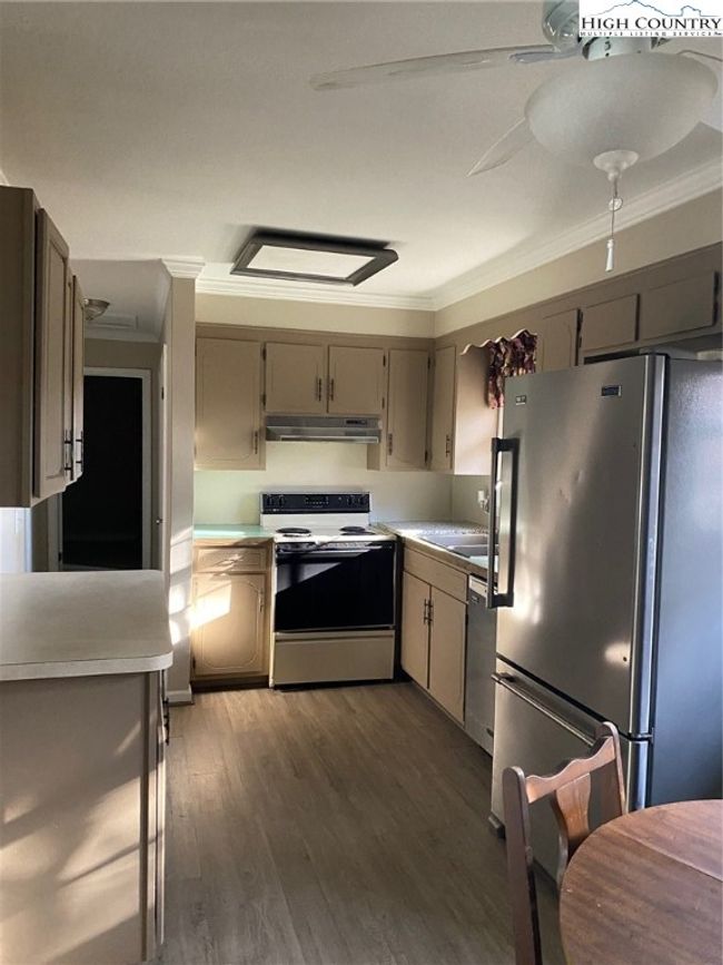 Kitchen | Image 5