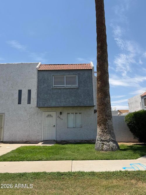 7515 N 47th Ln, Glendale, AZ, 85301-1576 | Card Image