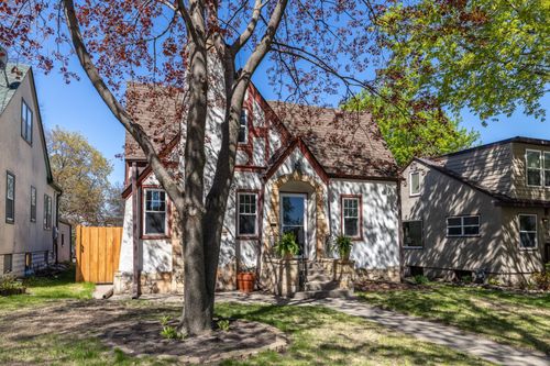 4151 Queen Ave N, Minneapolis, MN, 55412-1541 | Card Image