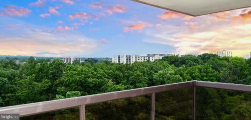 1224-205 Yoakum Pkwy, ALEXANDRIA, VA, 22304-3831 | Card Image