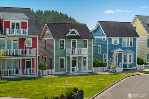 39 Madison Ln, Pacific Beach, WA, 98571 | Card Image