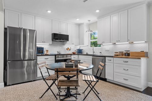 4229 Fort Ave, Waco, TX, 76710-5219 | Card Image