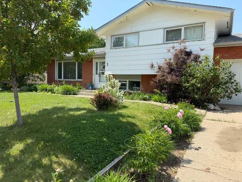 3 St.Mary'S Crescent, Brooks, AB, T1R0E5 | Card Image