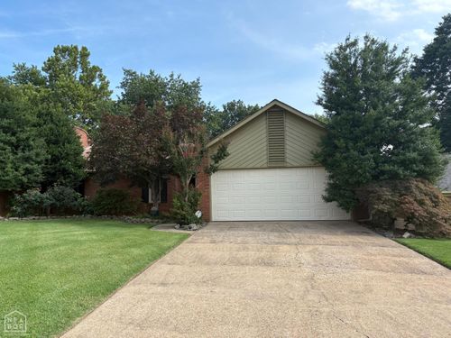 109 Briarcrest Ct, Jonesboro, AR, 72401-5945 | Card Image